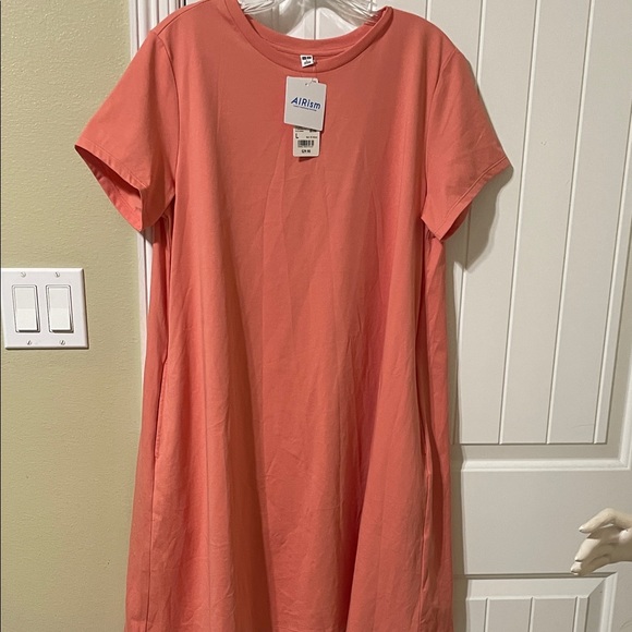 Uniqlo Coral Mini Dress - Picture 2 of 7